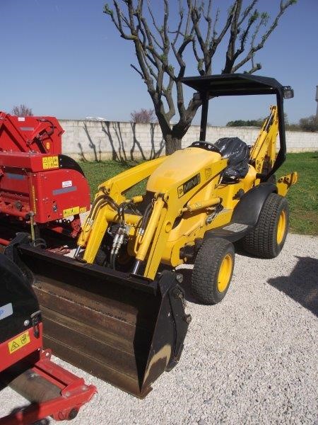 Occasion Espace Vert Tractopelle JCB Mini CX Occasion Espace Vert Tractopelle JCB Mini CX